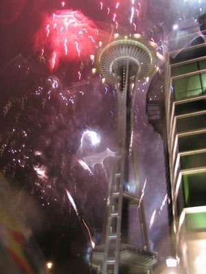 space needle new year's 2009 fireworks